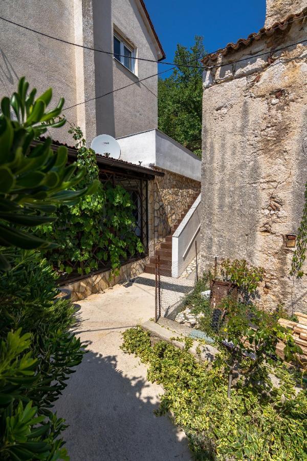 Stara Baska Apartments Exterior photo